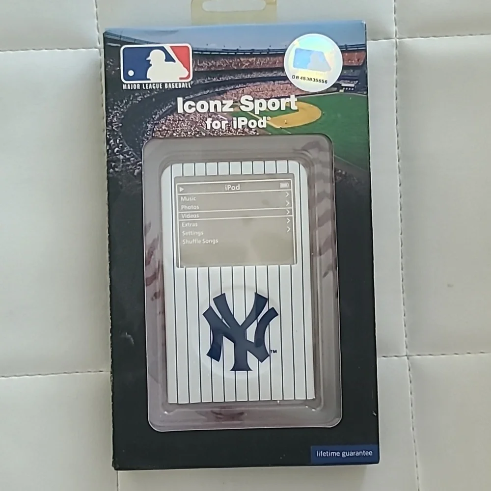 Vintage Iconz Sport for Ipod case  Major League Baseball NY